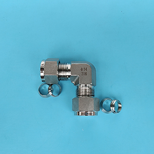 卡套式彎通中間接頭